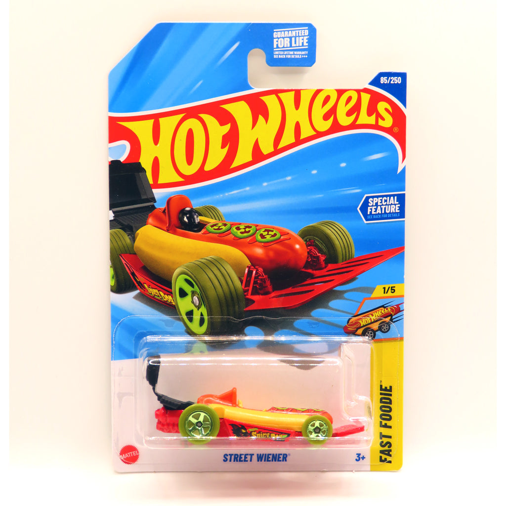 Hot Wheels - Street Wiener Tan (US LC) 2025 Fast Foodie (HYX83)