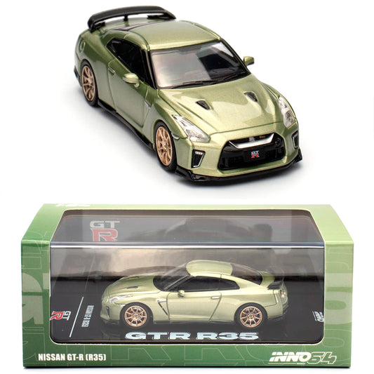 Inno64 Nissan GT-R R35 Millennium Jade (1:64)