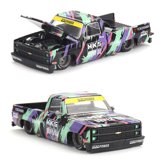 Mini GT Chevrolet Silverado Kaido HKS V1 (174) (1:64 Scale)