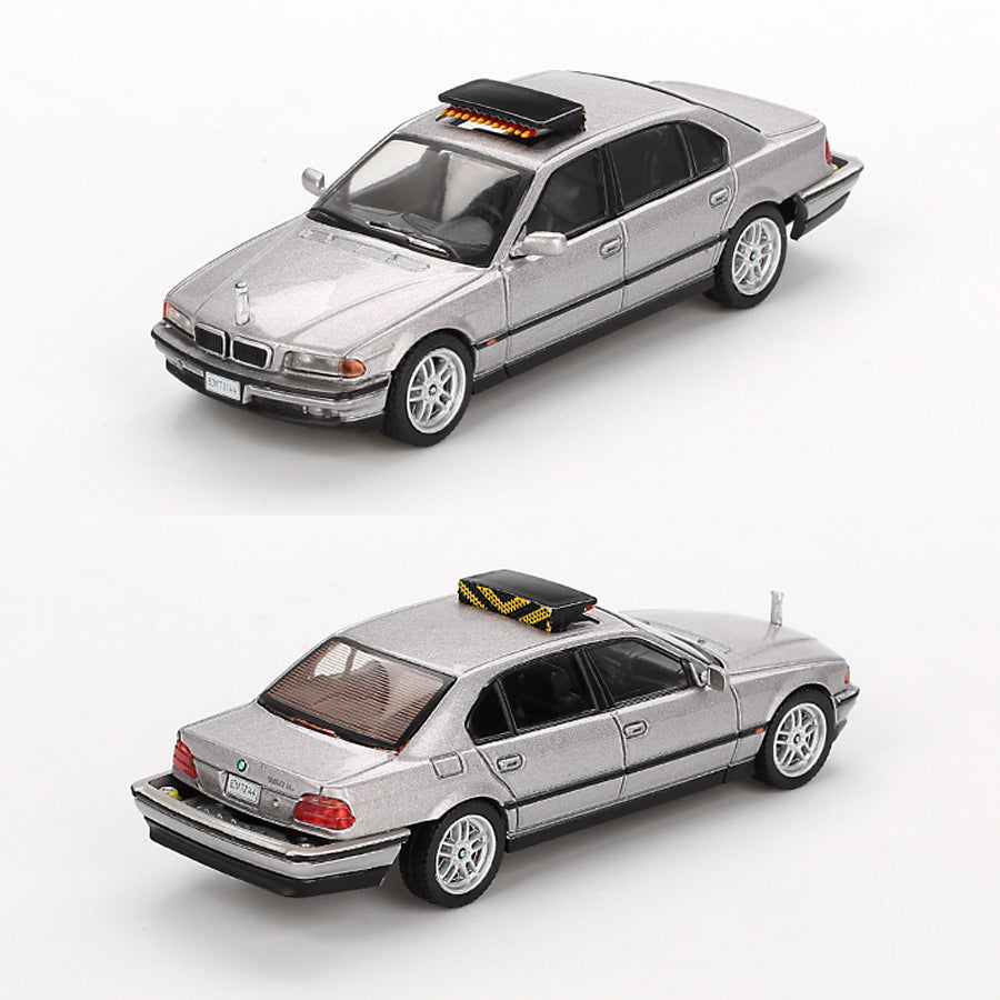 Mini GT BMW 750IL - Tomorrow Never Dies James Bond 007 (1:64 Scale)