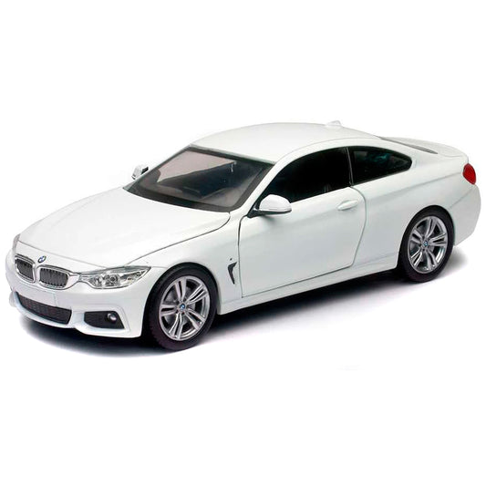 NewRay BMW F32 4 Series 435i Coupe M Sport White (1/24) (Paint Defects)