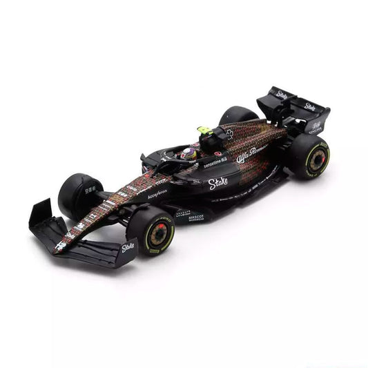 Spark Alfa Romeo F1 Team Kick C43 F1 Las Vegas 2023 #24 Zhou (1:64)