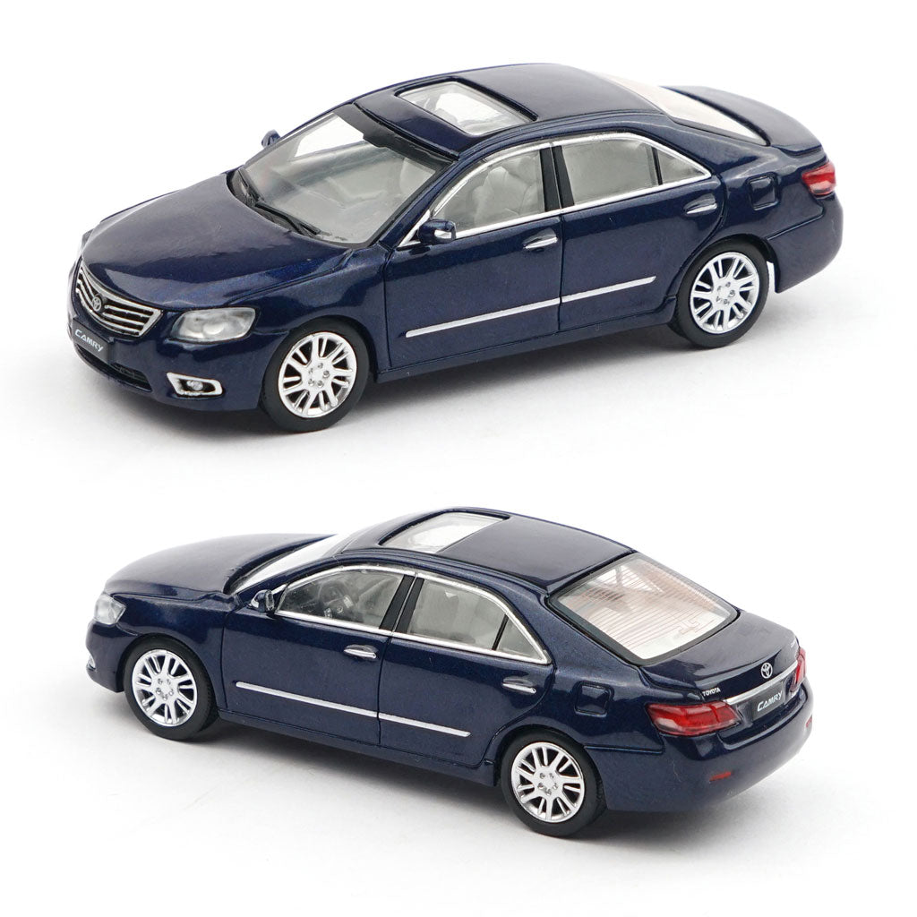 Xcartoys Toyota Camry Generation 6 Prestige Blue (Y62-02) (1:64 Scale)